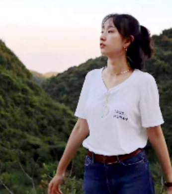 赵同学。威尼斯美院，绘画，贵阳六中.png